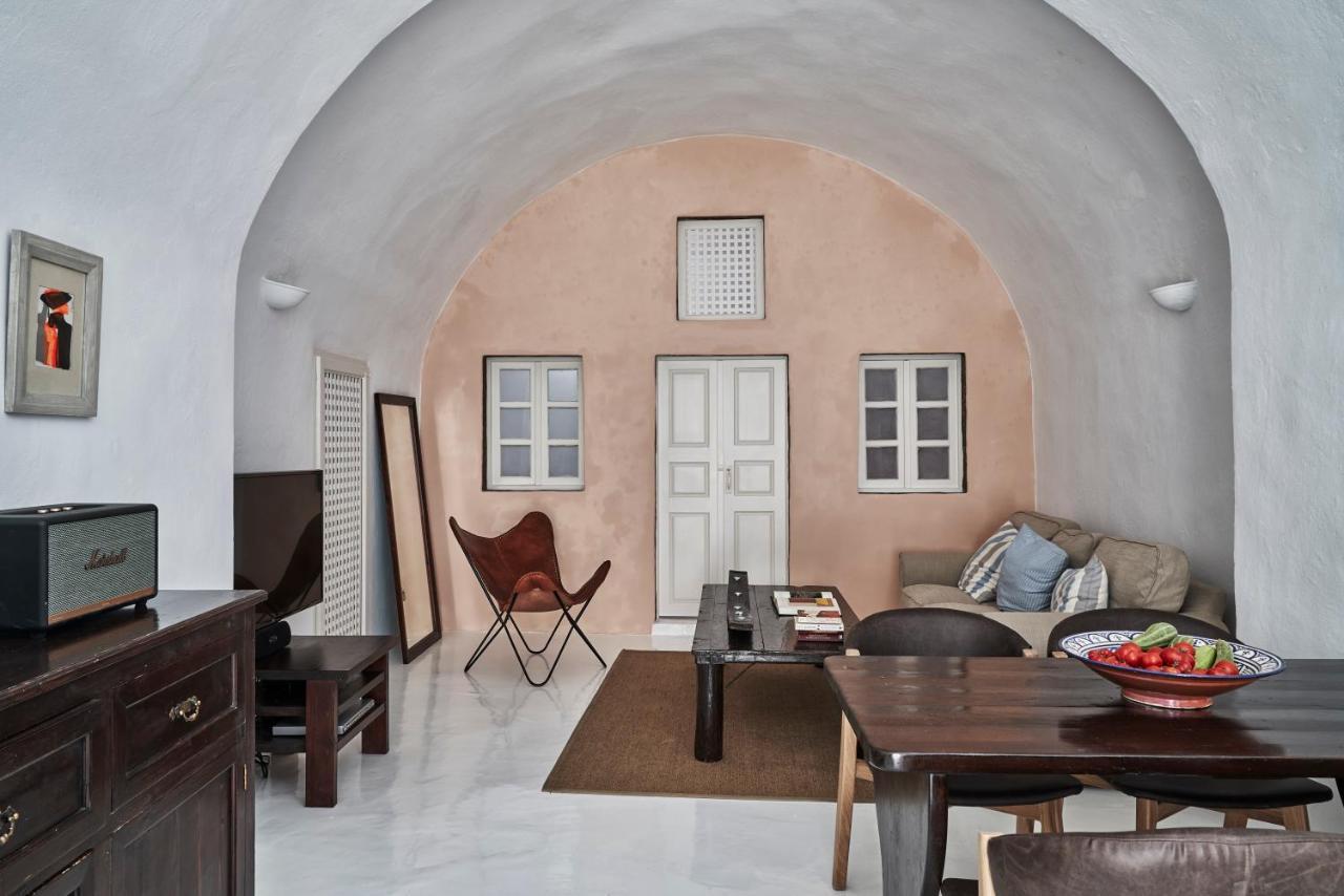 2 Bedroom Charming Villa With Outdoors Jacuzzi Megalochori  Dış mekan fotoğraf