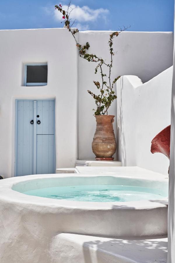 2 Bedroom Charming Villa With Outdoors Jacuzzi Megalochori  Dış mekan fotoğraf